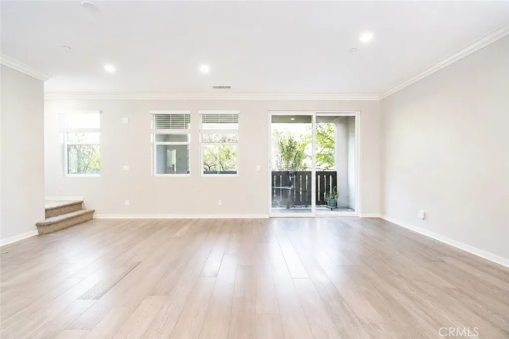 https://cdn.realtyfeed.com/cdn/127/306596122/a099eae4badf8ce8d100735debf7afe8.webp