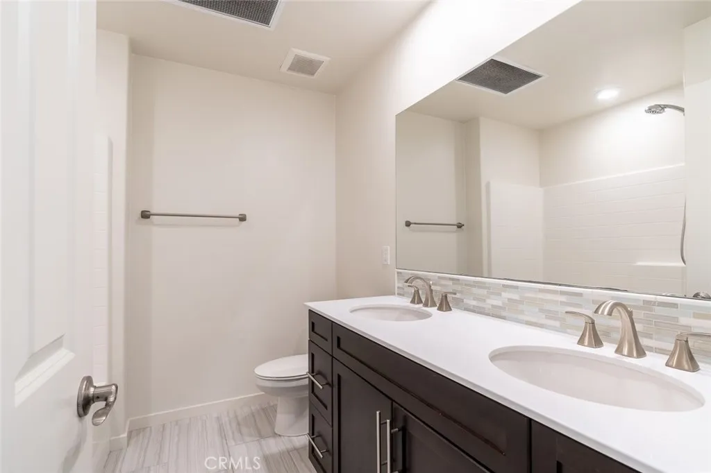 Photo #35: SW25267972 Listing: Photo #35