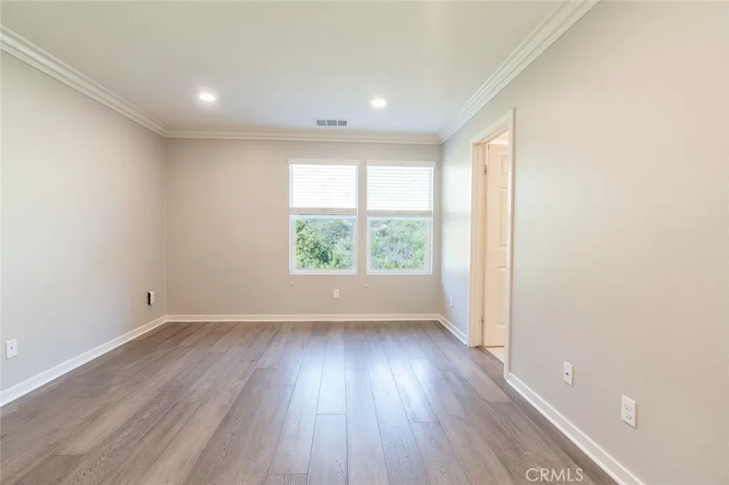 Photo #32: SW25267972 Listing: Photo #32