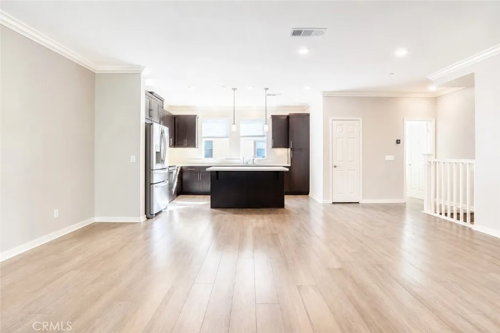 https://cdn.realtyfeed.com/cdn/127/306596122/bbe660d1df0459e346ff451f62807901.webp