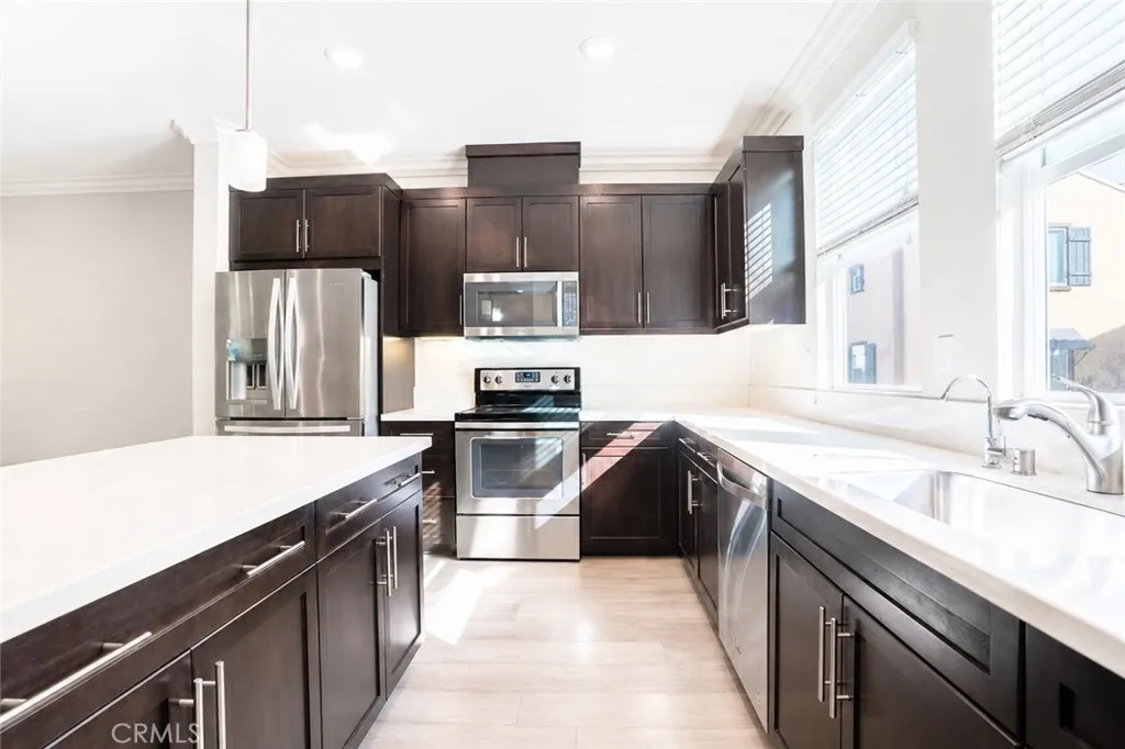 https://cdn.realtyfeed.com/cdn/127/306596122/d83b331f529353adc2d62e4035b642d5.webp