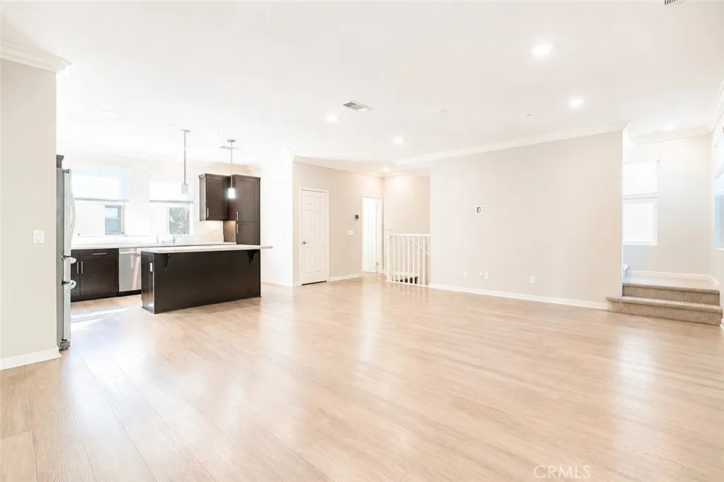 https://cdn.realtyfeed.com/cdn/127/306596122/faaf3963f3b662a0f99ea7811eaa2bd5.webp