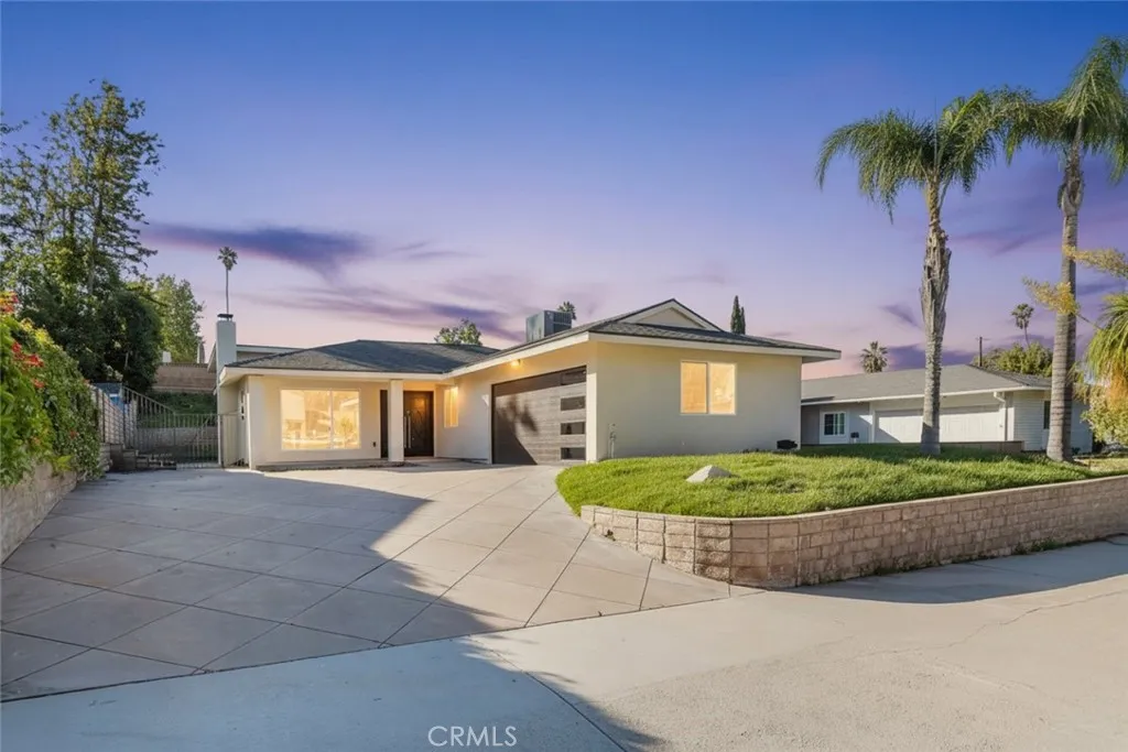 8042 Ellenbogen Street, Sunland, CA 91040