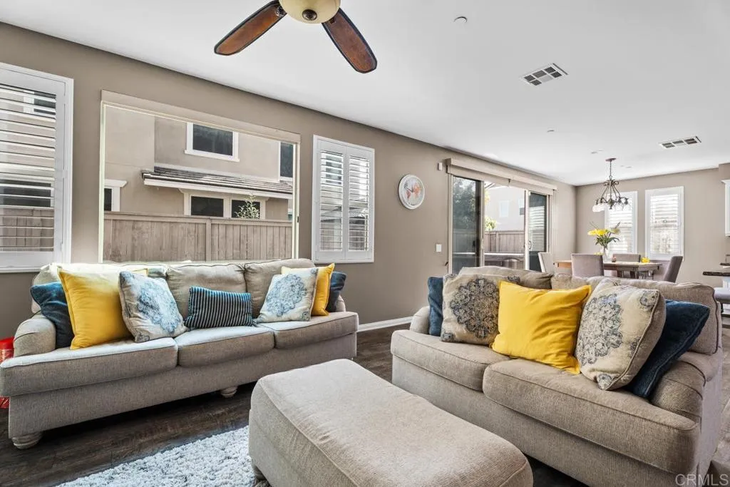 https://cdn.realtyfeed.com/cdn/127/306596233/0162288c9711a748b9f59bc795549616.webp