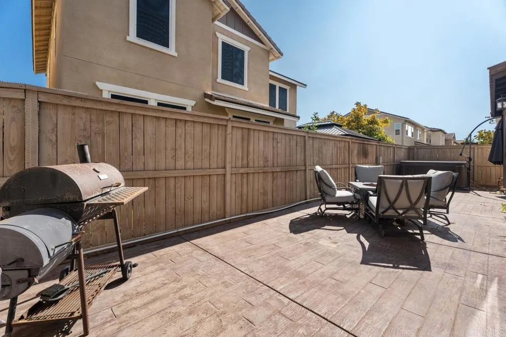 https://cdn.realtyfeed.com/cdn/127/306596233/978856c865d477e40d219e163defb789.webp