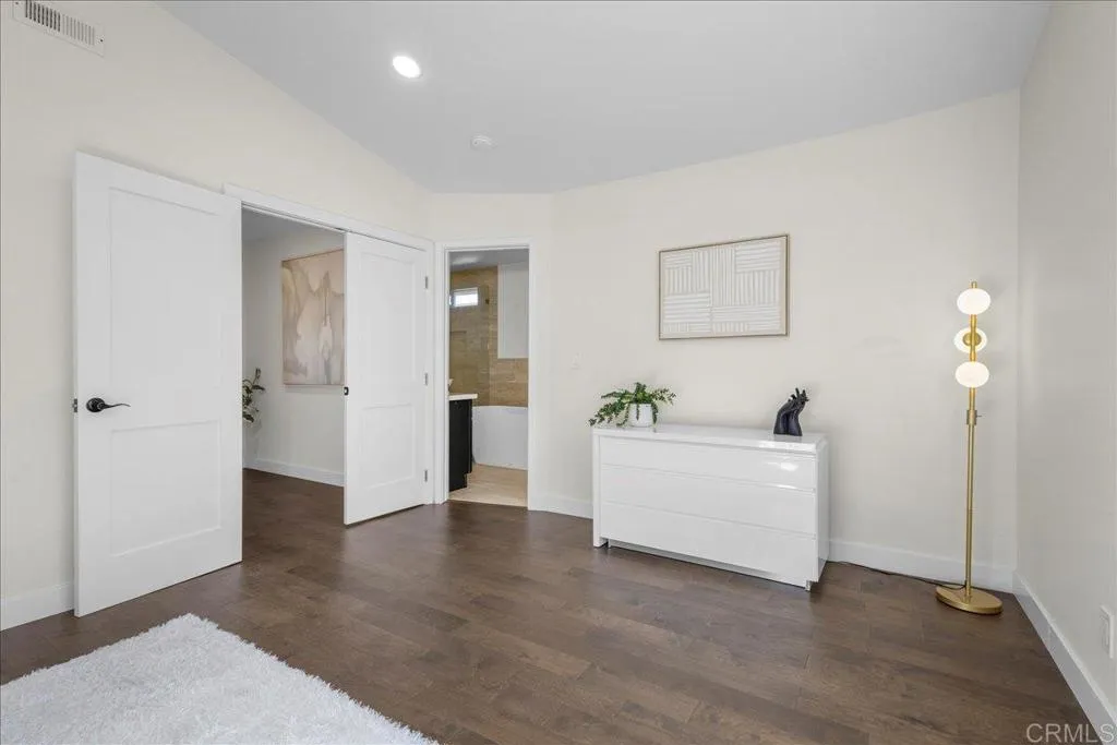 https://cdn.realtyfeed.com/cdn/127/306596290/3c9cc119a197b2287747624a7e5005f0.webp