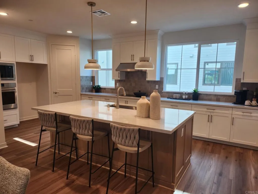 Photo #7: NDP2511155 Listing: Photo #7