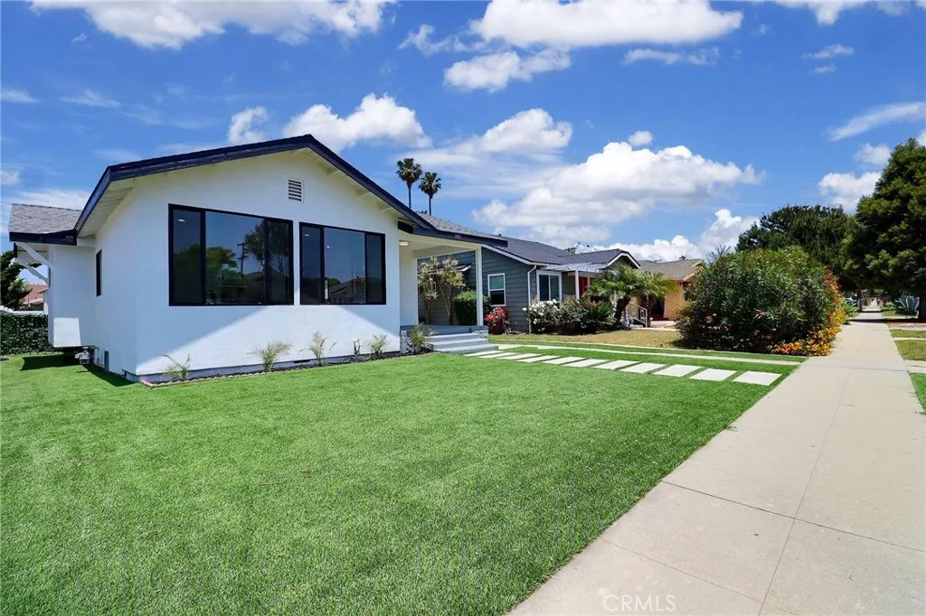 Los Angeles, CA 90062