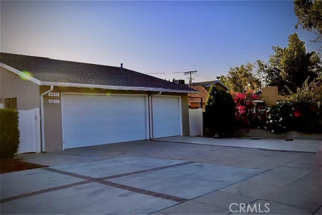 Woodland Hills, CA 91364