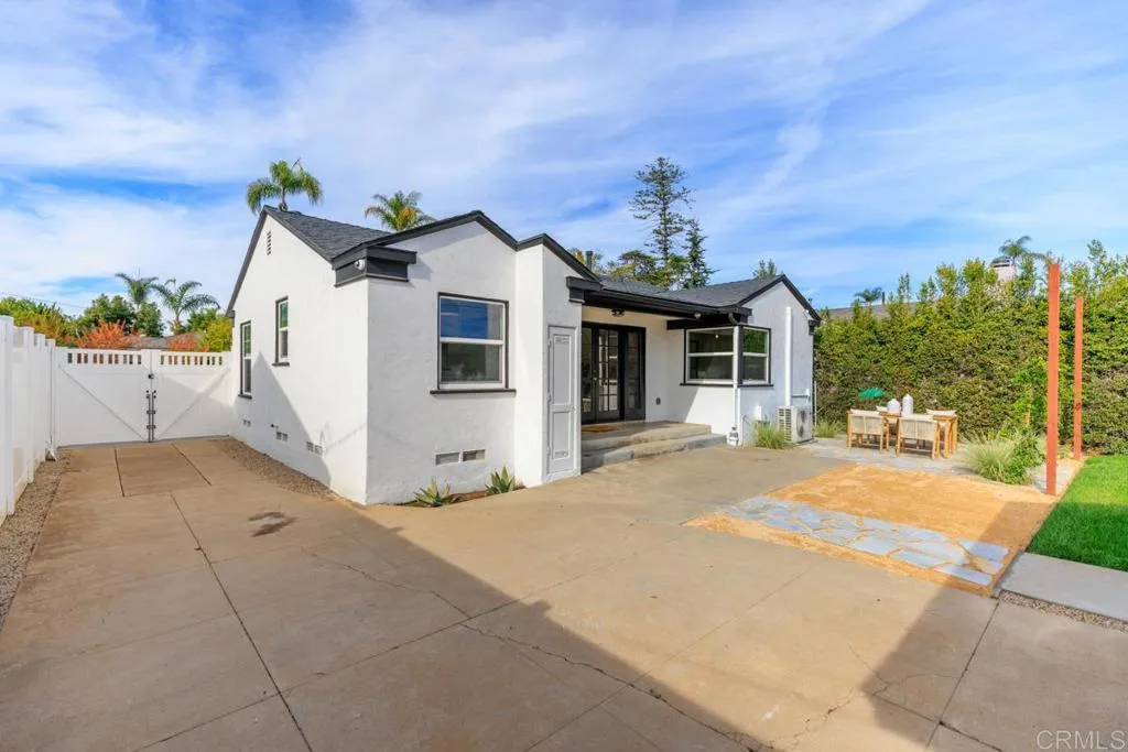 https://cdn.realtyfeed.com/cdn/127/306596461/95def8438a99f89045a0c8e416fae792.webp
