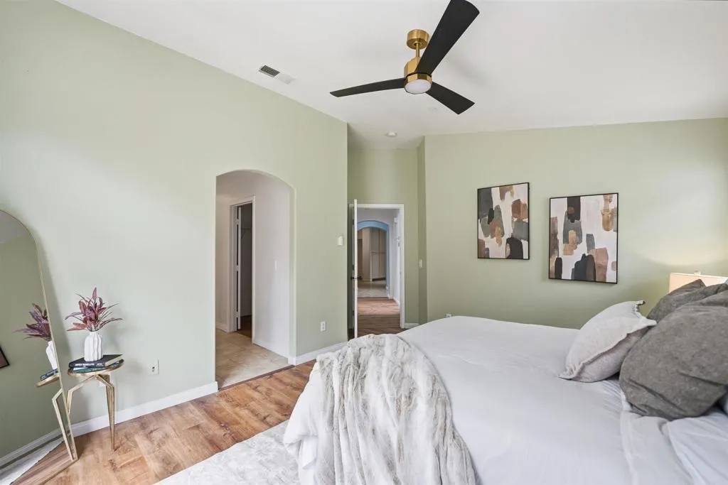 https://cdn.realtyfeed.com/cdn/127/306596474/69127365baccf22675889576332e23cc.webp