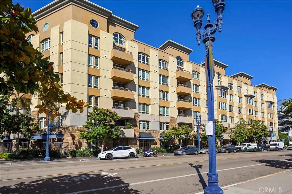 https://cdn.realtyfeed.com/cdn/127/306596523/3cb01db8e6c56761d5009cb2db3266a3.webp