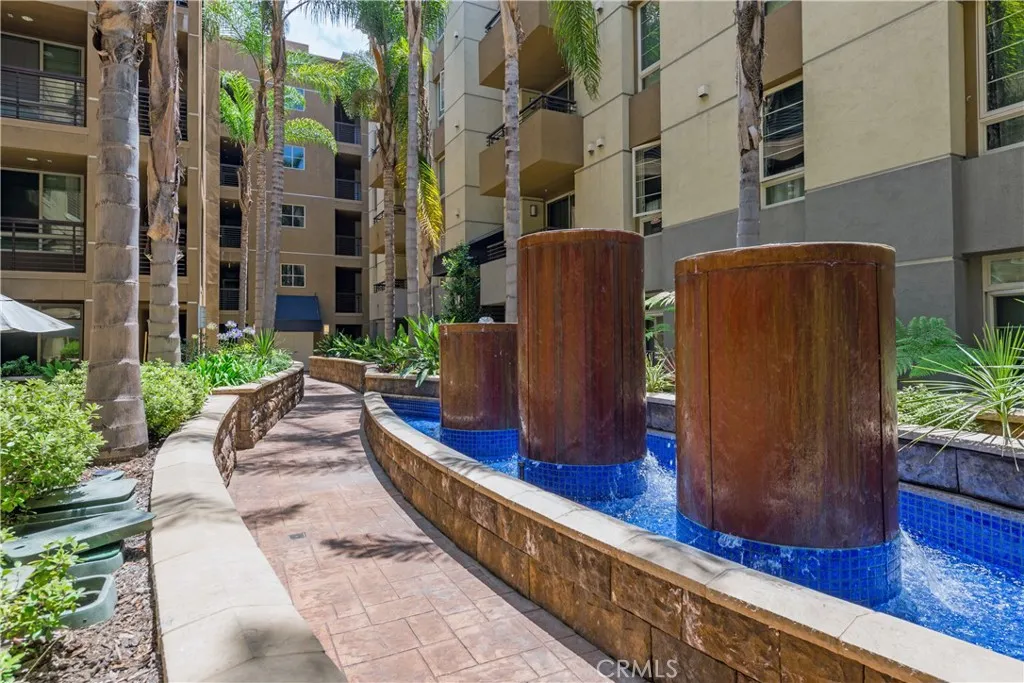 https://cdn.realtyfeed.com/cdn/127/306596523/f5feeb16d0877b3993d8e1af4ef6b36e.webp