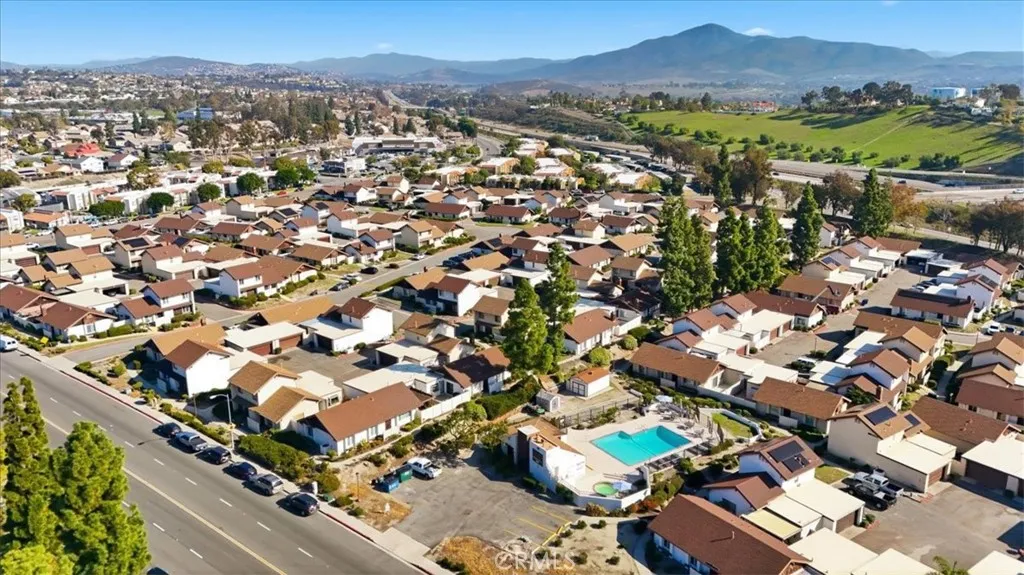 Photo #5: CV25268509 Listing: Photo #5