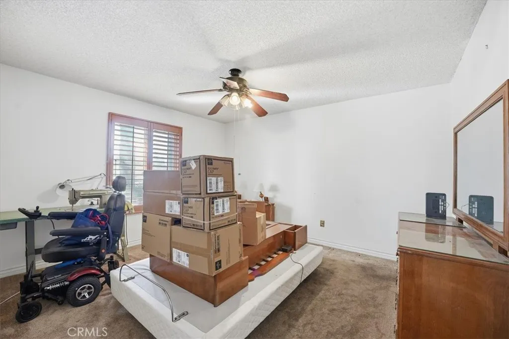 https://cdn.realtyfeed.com/cdn/127/306596529/d3a8f5483308a638f024019e11113ae9.webp