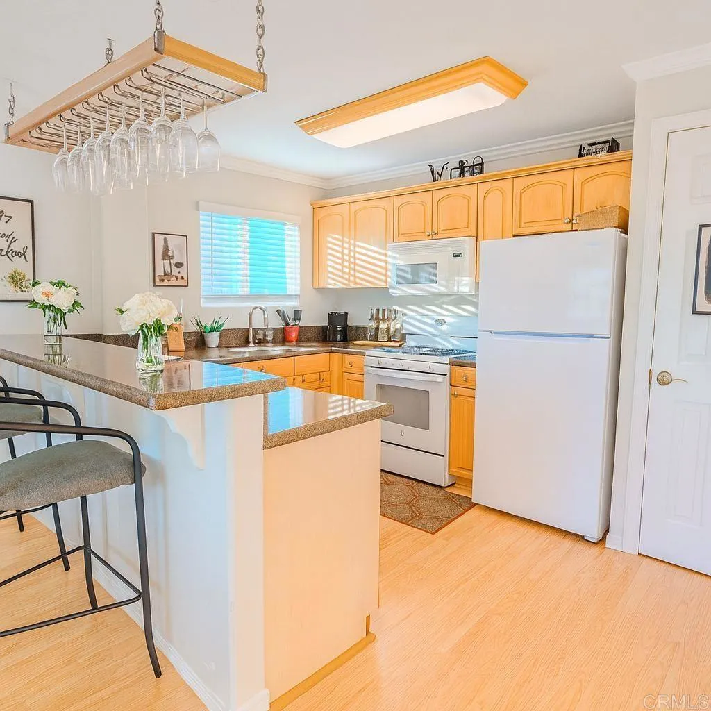 Photo #12: PTP2508878 Listing: Photo #12