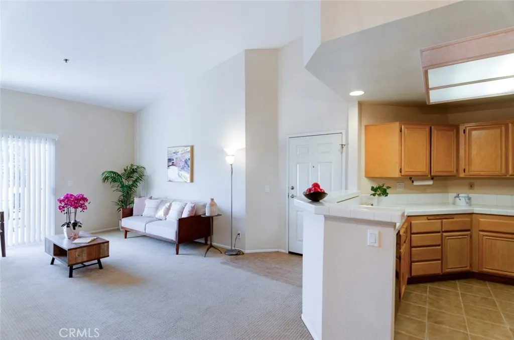 5805 Oak Bend Unit 302, Oak Park, CA 91377 - Photo 4 of 22, Oak Park, CA