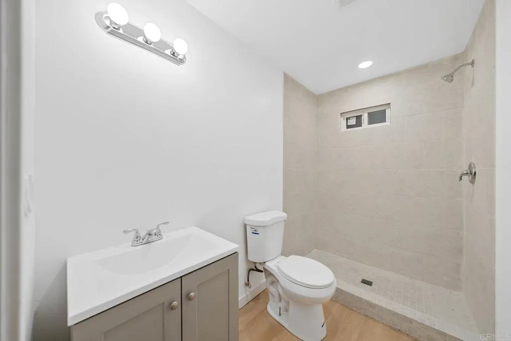 https://cdn.realtyfeed.com/cdn/127/306596605/44bd1f6ff777ff5280886644a46f9397.webp