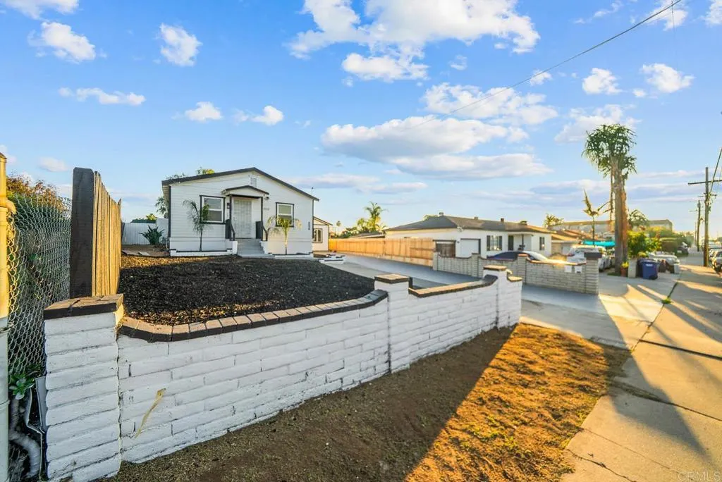 https://cdn.realtyfeed.com/cdn/127/306596605/f063abc82162278665fc63926b4e3b1f.webp