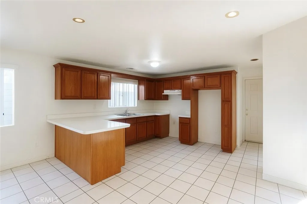 1049 Sanford Avenue, Wilmington, CA 90744 - Photo 5 of 15, Wilmington, CA