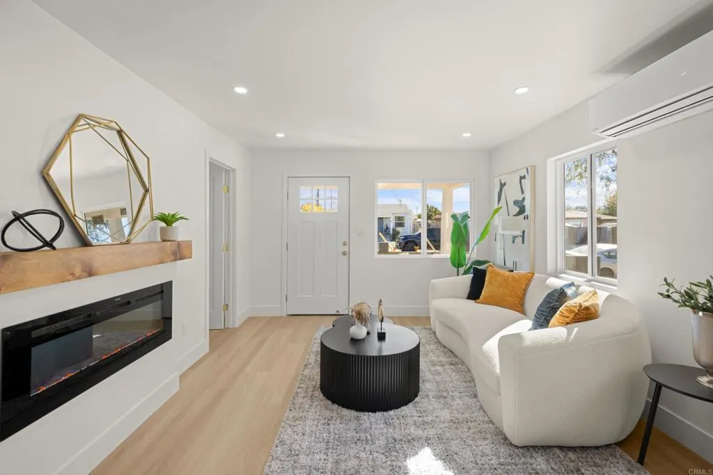 https://cdn.realtyfeed.com/cdn/127/306596652/494ef8d1f6c9d5a96846176849130adb.webp