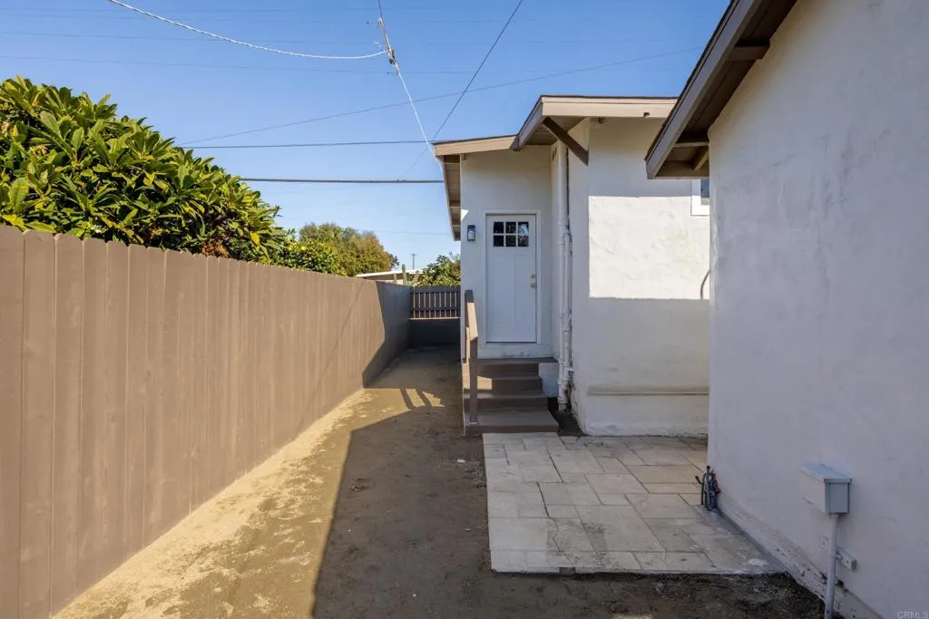 https://cdn.realtyfeed.com/cdn/127/306596652/83da29a495446a59f5b89dea60ab38c2.webp