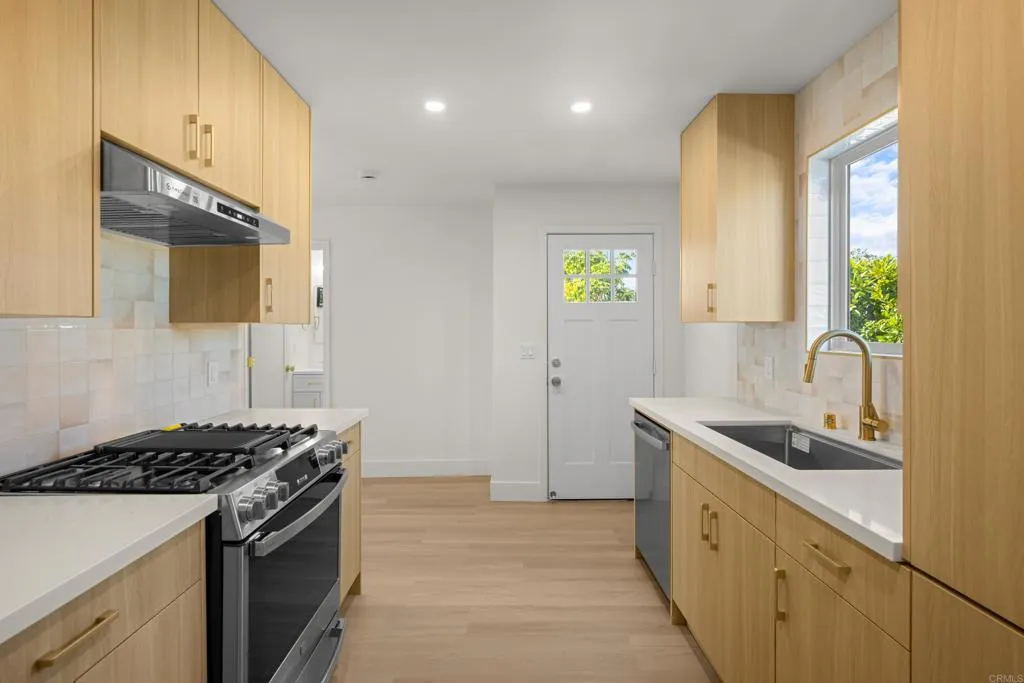 https://cdn.realtyfeed.com/cdn/127/306596652/a0a124db5393eba0c8e8b36c2d03971d.webp