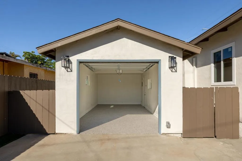 https://cdn.realtyfeed.com/cdn/127/306596652/ed69065598ff991f164caaccc39504e2.webp