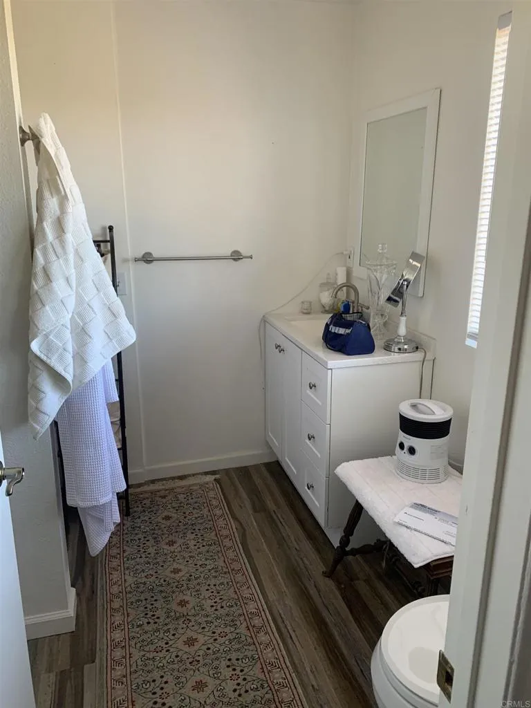 https://cdn.realtyfeed.com/cdn/127/306596659/53e154fa702efbce8750ee3fe957b5b7.webp