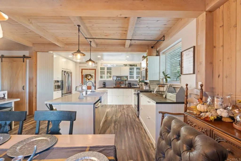 https://cdn.realtyfeed.com/cdn/127/306596659/7f9a5301525561c0fb90589c4586d012.webp