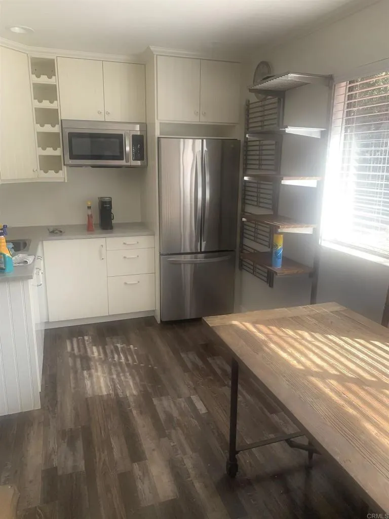 https://cdn.realtyfeed.com/cdn/127/306596659/8bdb970446e5f4980f8c6aa250284419.webp