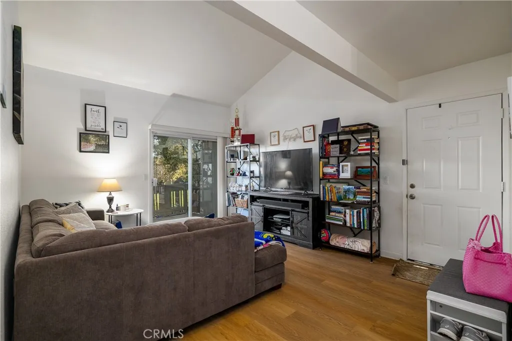 Photo #28: SW25268878 Listing: Photo #28