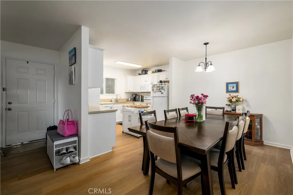 https://cdn.realtyfeed.com/cdn/127/306596660/5134b5e856cbed70108b6ed98e3277e1.webp