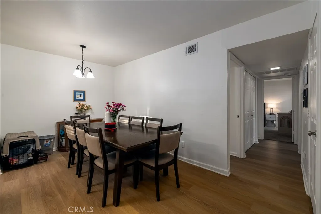 Photo #25: SW25268878 Listing: Photo #25