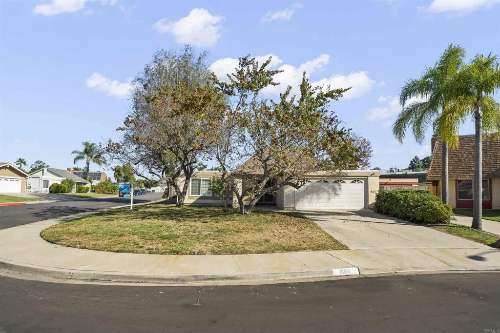 https://cdn.realtyfeed.com/cdn/127/306596691/754fa0f77ac6021fc8f72b13f5827440.webp