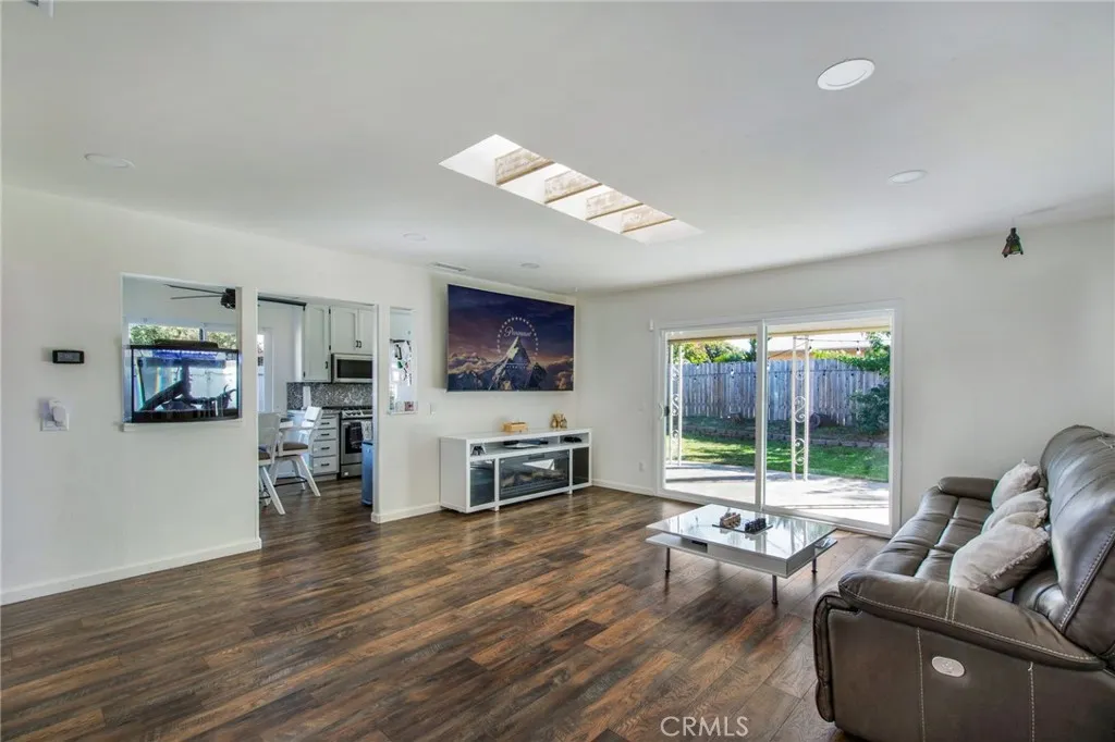 https://cdn.realtyfeed.com/cdn/127/306596698/3d180c3c92f1665f54801106f70dc20b.webp