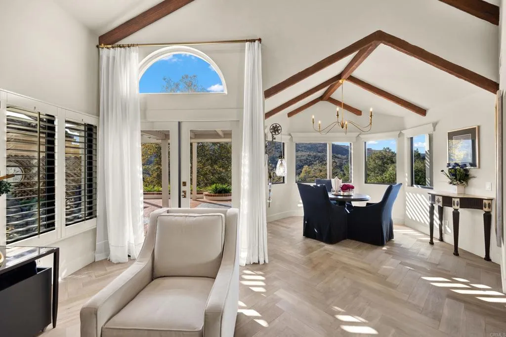 https://cdn.realtyfeed.com/cdn/127/306596701/06b9a0117294ee0e98397ad0fd5f5f1f.webp
