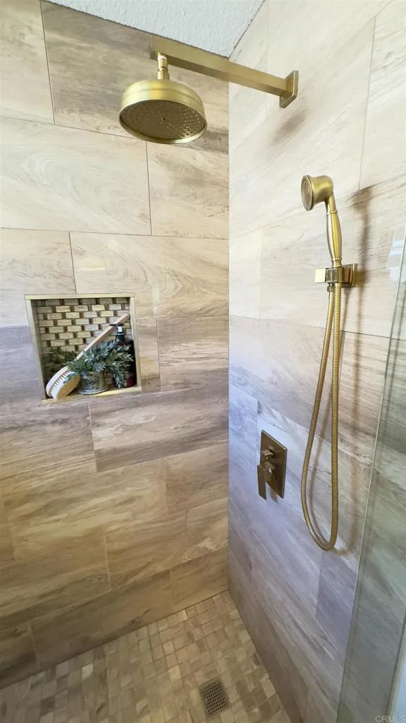 https://cdn.realtyfeed.com/cdn/127/306596701/157f2dbc9dc6b14948079692a9f50052.webp