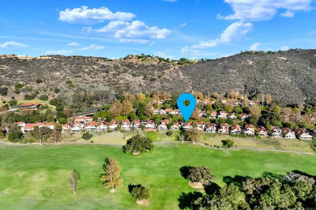 https://cdn.realtyfeed.com/cdn/127/306596701/31cdb264f02b6a7f42a0c75583ad11c2.webp