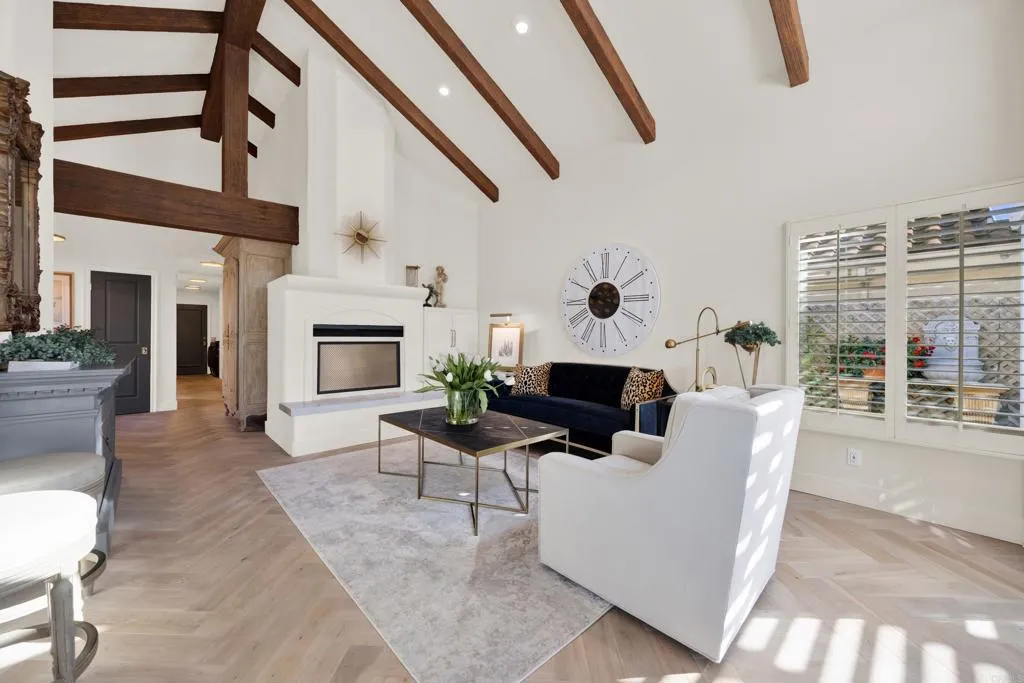 https://cdn.realtyfeed.com/cdn/127/306596701/6c73375c7c07f9099849baa1d92cc0c8.webp
