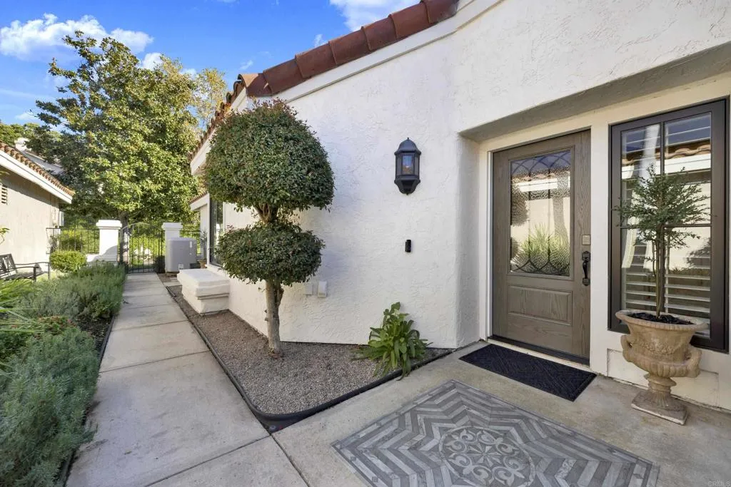 https://cdn.realtyfeed.com/cdn/127/306596701/895eb9c967a11e65ba0bdbeec18612f1.webp