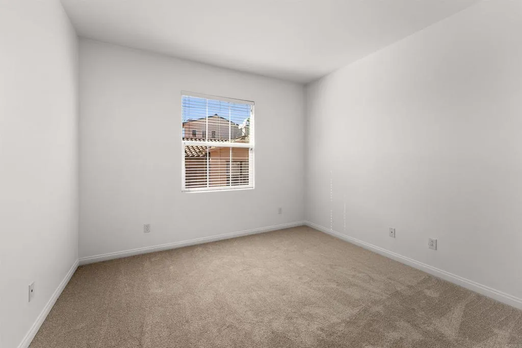 Photo #29: NDP2511167 Listing: Photo #29