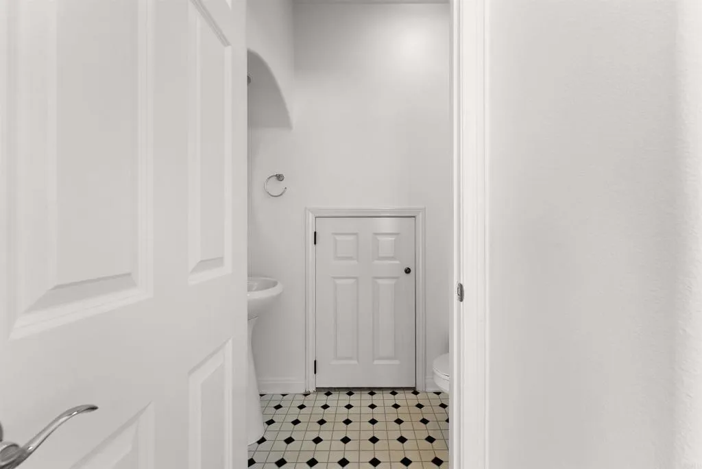 Photo #17: NDP2511167 Listing: Photo #17