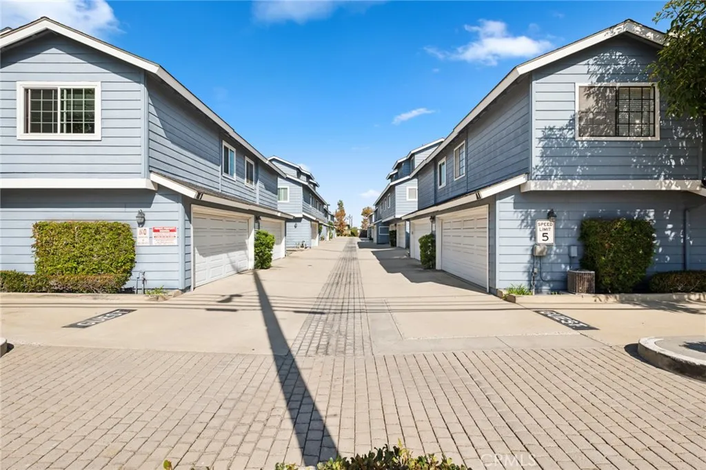 Costa Mesa, CA 92627