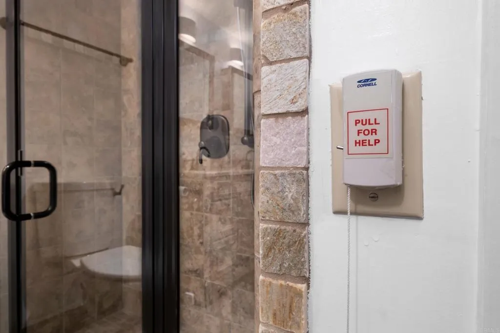 Photo #12: NDP2511171 Listing: Photo #12