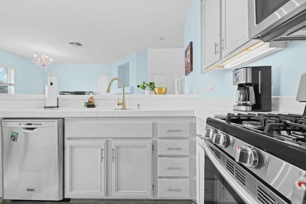 Photo #15: PTP2508887 Listing: Photo #15