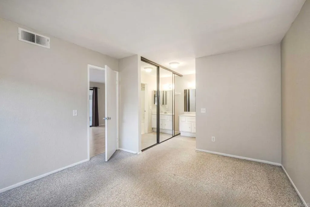 https://cdn.realtyfeed.com/cdn/127/306596912/241cbbd7126f273586668494683e037d.webp