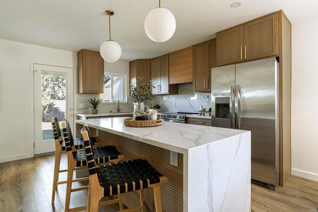 https://cdn.realtyfeed.com/cdn/127/306596920/36ed3d0f44f542ea81af777aa8d36326.webp