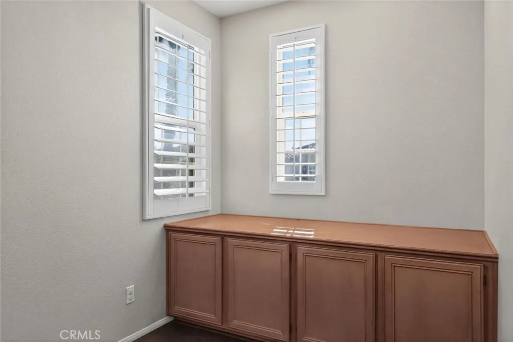 https://cdn.realtyfeed.com/cdn/127/306596942/d7b2122453c798397b6f148320038957.webp