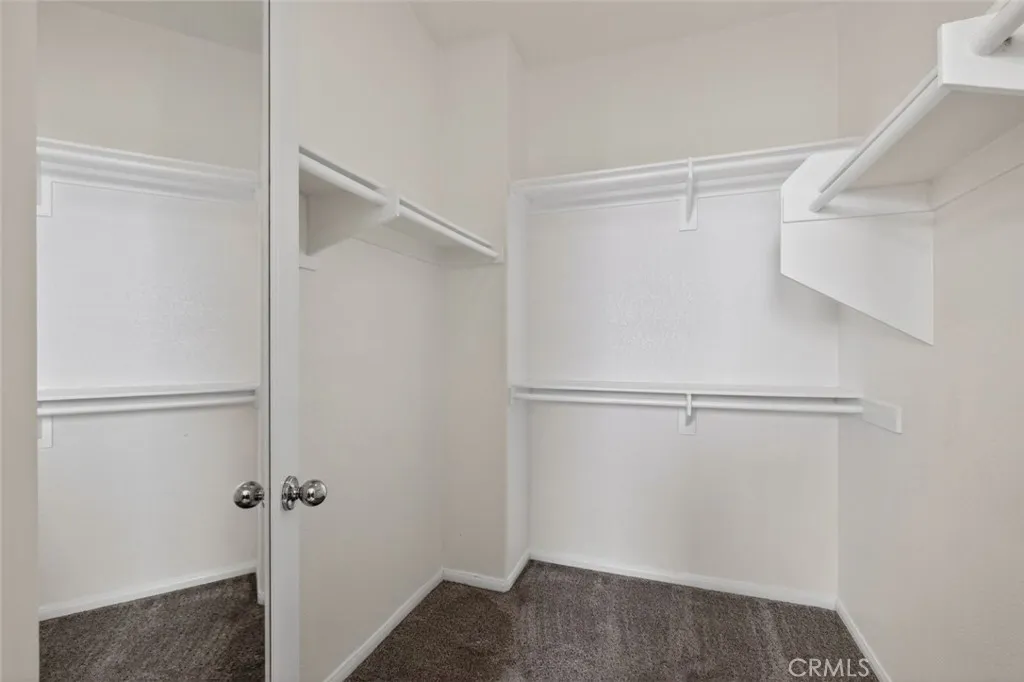 https://cdn.realtyfeed.com/cdn/127/306596942/ea05aa54b1ce9379107df21c3a922958.webp